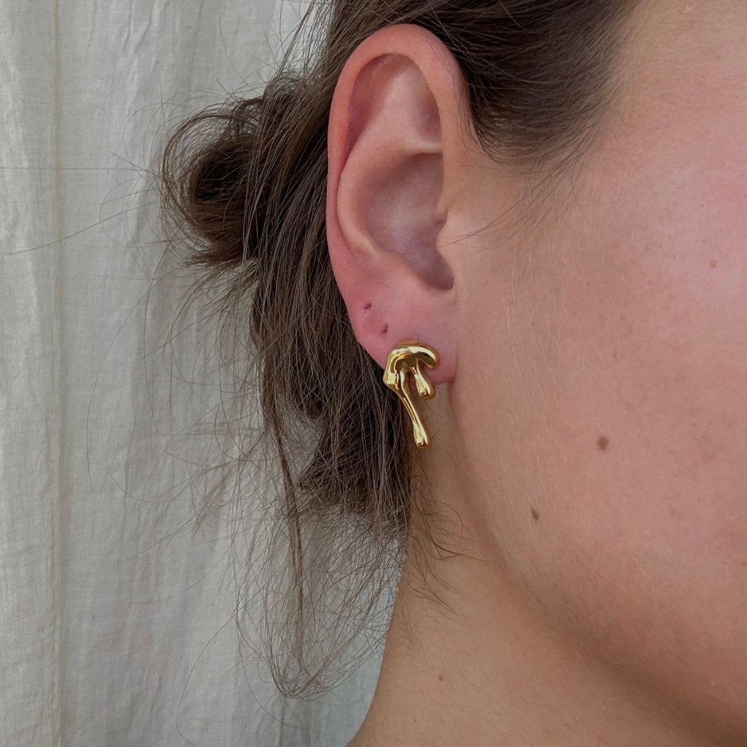 Melting Drop Ørestikker – 18K Guldbelagte